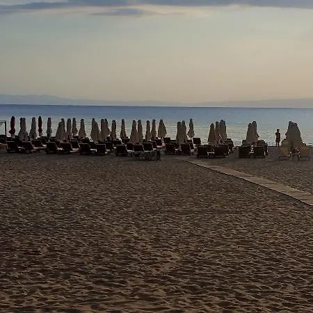 Nikas & Hotel Stoupa